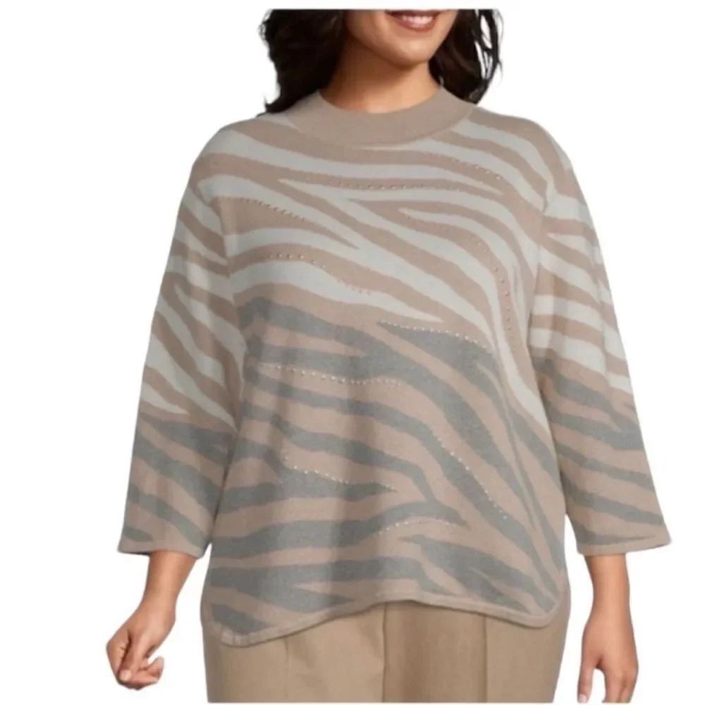 Alfred Dunner Tan Printed Mock Neck
Sweater(Size M)